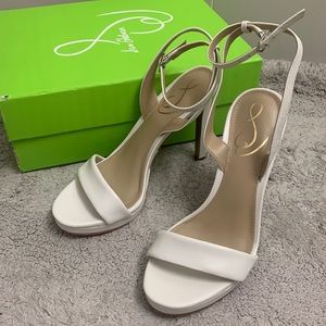 Sam Edelman white sandal size 5.5